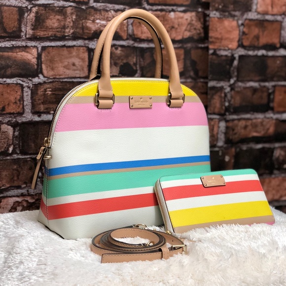kate spade Handbags - 🌸OFFERS?🌸Kate Spade All Leather Stripe Set